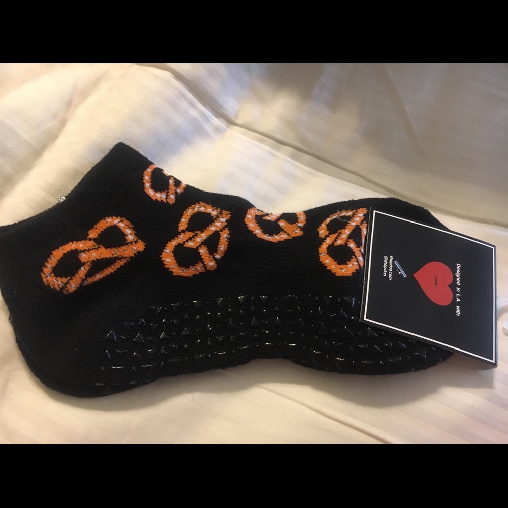 Barre Socks w/ pretzel print
